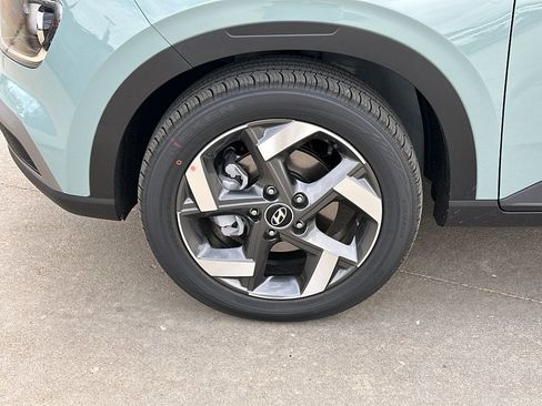 New 2026 Hyundai Venue SEL image 3