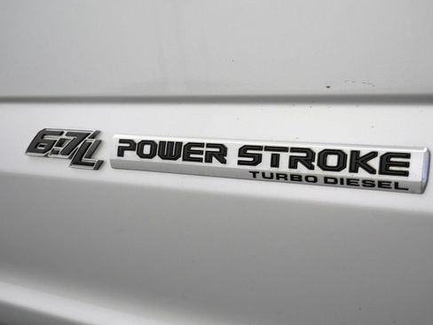 Used 2017 Ford F250 XLT w/ XLT Value Package AWD/4WD image 10