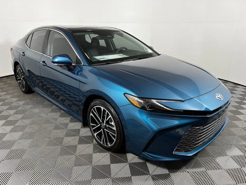 New 2026 Toyota Camry XLE FWD image 3