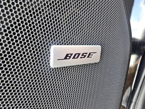 Used 2024 Chevrolet Suburban High Country image 19