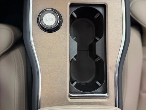 Used 2025 Volvo EX90 Plus AWD/4WD image 24
