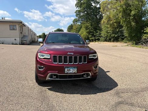 Used 2016 Jeep Grand Cherokee Overland w/ Advanced Technology Group AWD/4WD image 9
