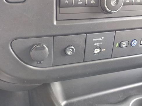 New 2025 GMC Savana 2500 LT w/ LT Preferred Equipment Group image 19