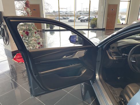 Certified 2023 Cadillac CT4 Premium Luxury image 16