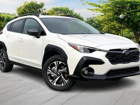 Used 2026 Subaru Crosstrek 2.0i Premium image 2