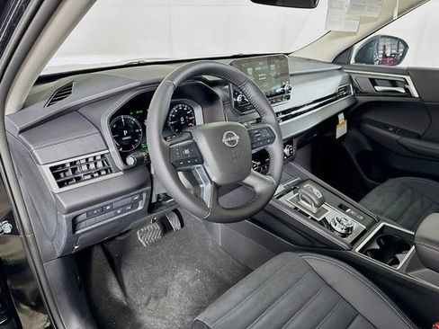New 2026 Nissan Rogue SL AWD/4WD image 9