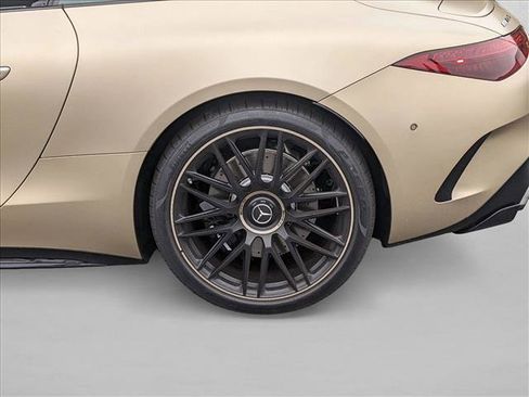 New 2025 Mercedes-Benz SL 63 AMG 4MATIC image 9