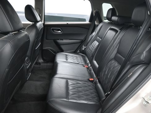 Certified 2023 Nissan Rogue Platinum w/ Platinum Premium Package image 12