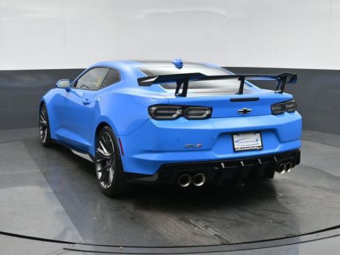 Used 2022 Chevrolet Camaro ZL1 image 5
