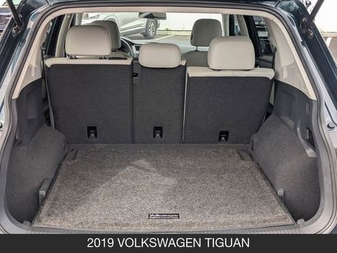 Used 2019 Volkswagen Tiguan SE AWD/4WD image 9
