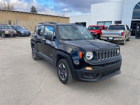 Used 2018 Jeep Renegade Sport w/ Power & Air Group image 2