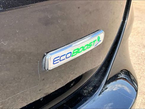 Used 2020 Ford Edge SE image 10