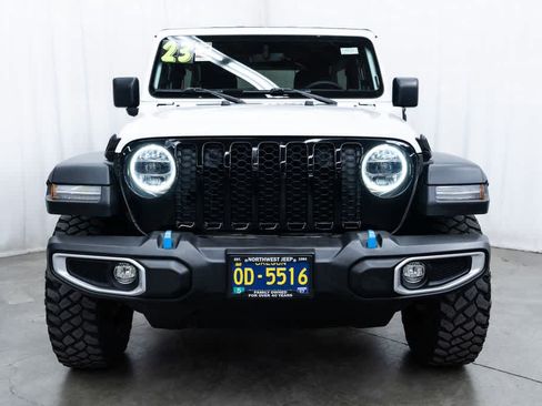 Used 2023 Jeep Wrangler Unlimited AWD/4WD image 2