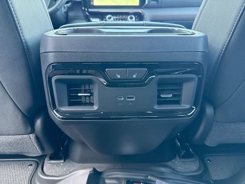 New 2026 GMC Sierra 2500 AT4 w/ AT4 Premium Plus Package AWD/4WD image 22