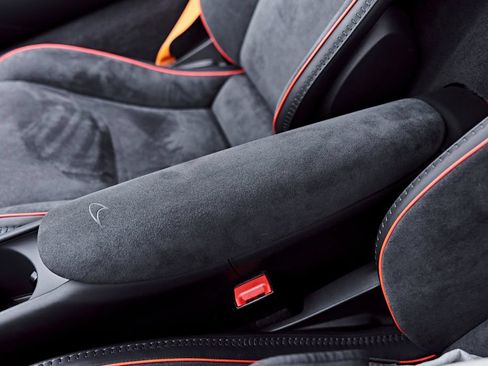 Used 2023 McLaren Artura RWD image 73