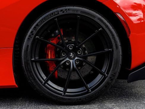 Used 2019 Ferrari 488 Pista Coupe RWD image 38