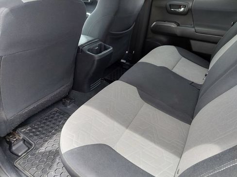 Used 2020 Toyota Tacoma 4x4 Double Cab image 16