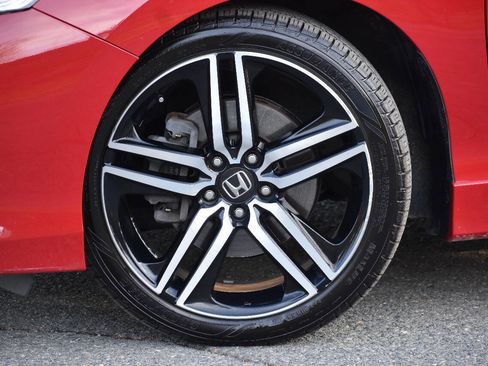 Used 2016 Honda Accord Sport image 33