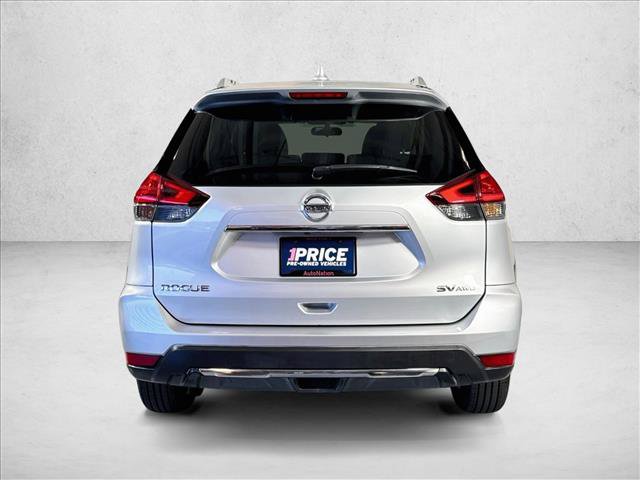 Used 2017 Nissan Rogue SV AWD/4WD image 6