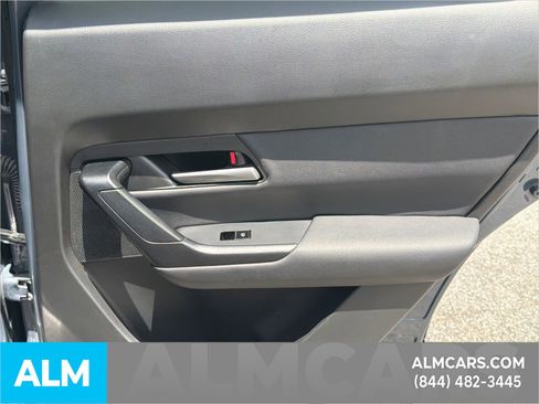 Used 2025 MAZDA CX-50 AWD 2.5 S w/ Premium Package image 18