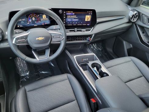 Used 2025 Chevrolet Equinox LT w/ Convenience Package II FWD image 30