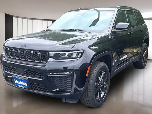 New 2026 Jeep Grand Cherokee Limited w/ Limited Altitude Package AWD/4WD image 2
