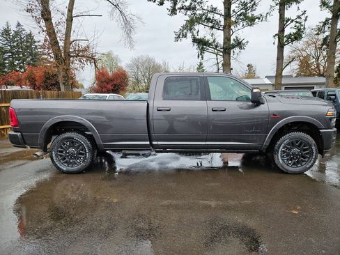 New 2026 RAM 2500 Limited AWD/4WD image 8