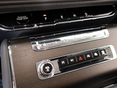 New 2026 Lincoln Aviator Reserve image 9