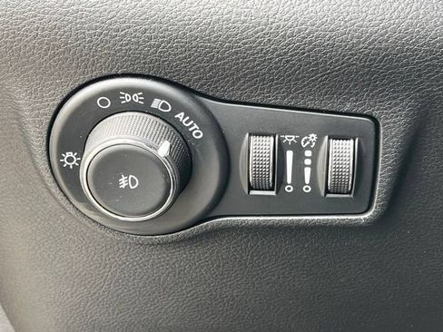 Used 2024 Jeep Compass Limited AWD/4WD image 15