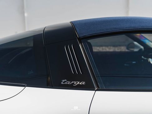 Used 2019 Porsche 911 Targa 4 AWD/4WD image 31