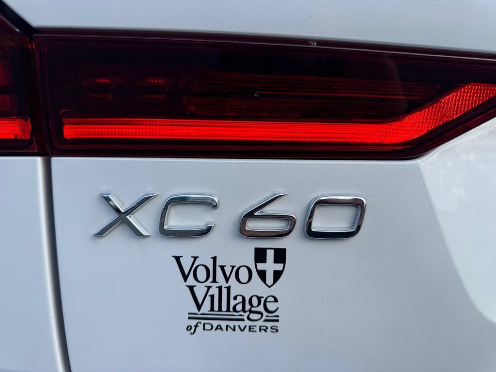 Certified 2026 Volvo XC60 B5 Plus AWD/4WD image 10