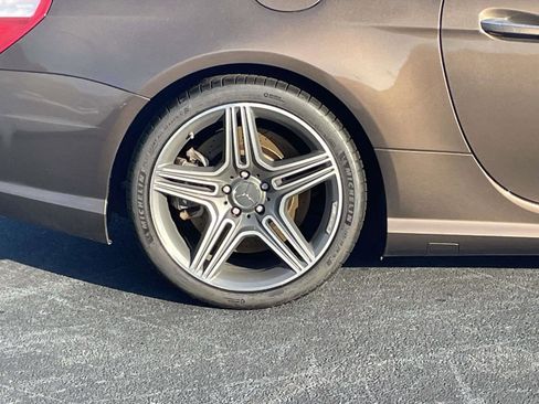 Used 2015 Mercedes-Benz SL 63 AMG w/ Driver Assistance Package image 11