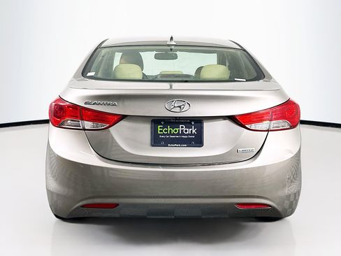 Used 2012 Hyundai Elantra Limited w/ Technology Pkg 5 FWD image 7
