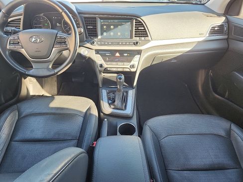 Used 2017 Hyundai Elantra Limited w/ Limited Tech Package 04 image 9