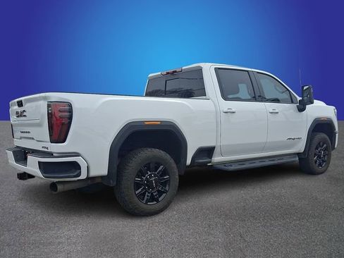 Used 2024 GMC Sierra 2500 AT4 w/ AT4 Premium Plus Package image 4