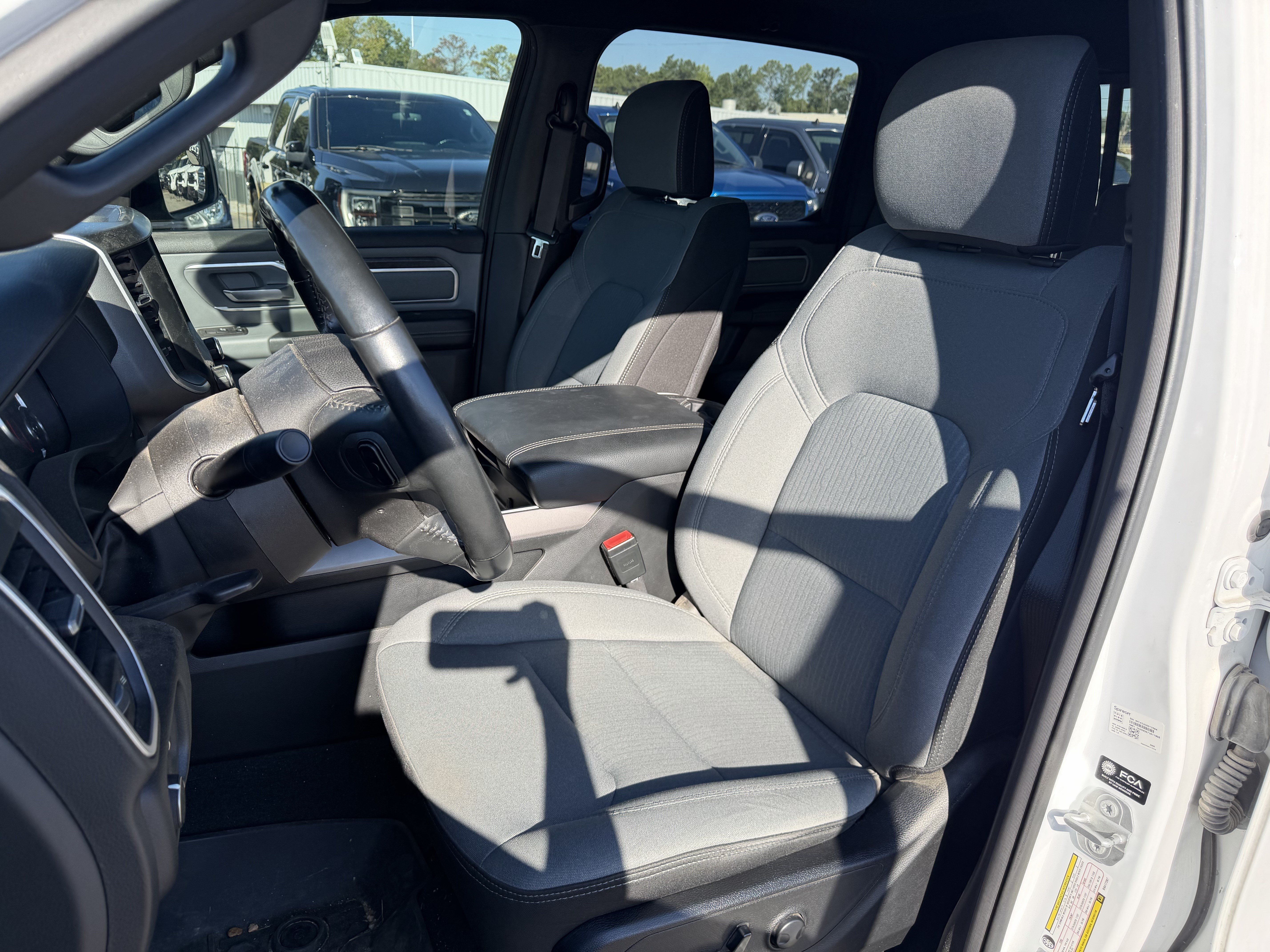 Used 2022 RAM 1500 Big Horn AWD/4WD image 12