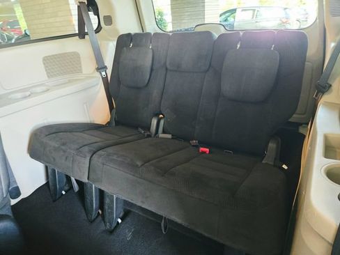 Used 2015 Dodge Grand Caravan SE w/ Quick Order Package 29E SE FWD image 14