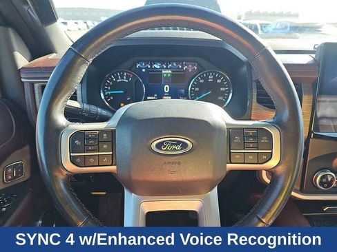 Used 2024 Ford Expedition Limited image 15