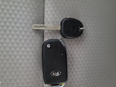 Used 2022 Kia Soul LX FWD image 32