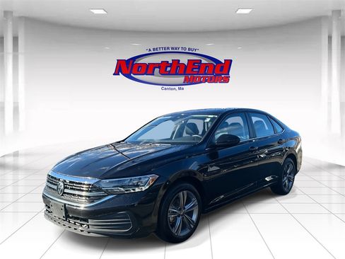 Used 2024 Volkswagen Jetta SE image 7