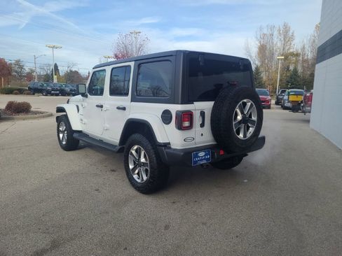 Used 2020 Jeep Wrangler Unlimited Sahara w/ Uconnect 4C Nav & Sound Group image 4