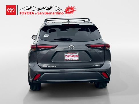 New 2025 Toyota Highlander Limited image 4