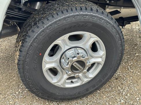 New 2026 Ford F350 XLT w/ FX4 Off-Road Package image 5