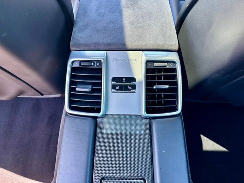 Used 2015 Porsche Panamera GTS AWD/4WD image 30