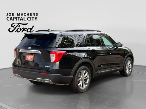 Used 2023 Ford Explorer XLT w/ Equipment Group 202A AWD/4WD image 5