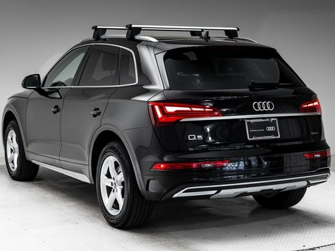 Used 2023 Audi Q5 2.0T Premium w/ Convenience Package AWD/4WD image 3