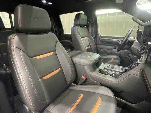 Used 2024 GMC Sierra 2500 AT4 w/ AT4 Premium Plus Package image 13