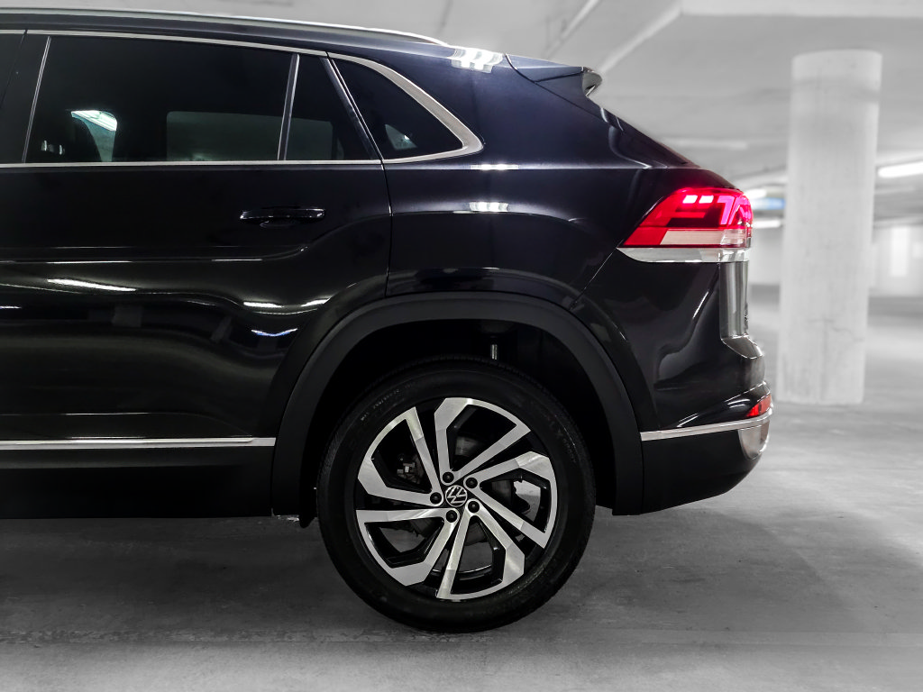 Used 2022 Volkswagen Atlas Cross Sport SEL AWD/4WD image 15