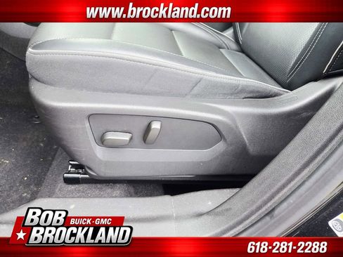 Used 2022 Buick Envision Essence w/ Technology Package I AWD/4WD image 38