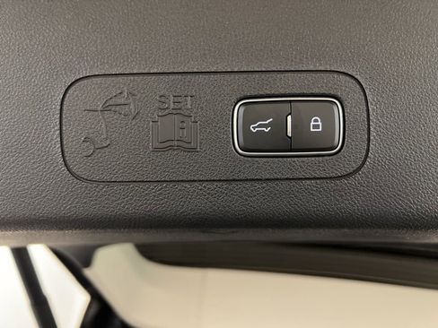 Used 2026 Lincoln Aviator Premiere image 40